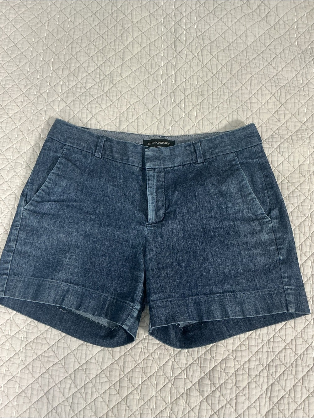 Banana Republic Women's Hampton Fit Denim Shorts Dark Wash Size 0